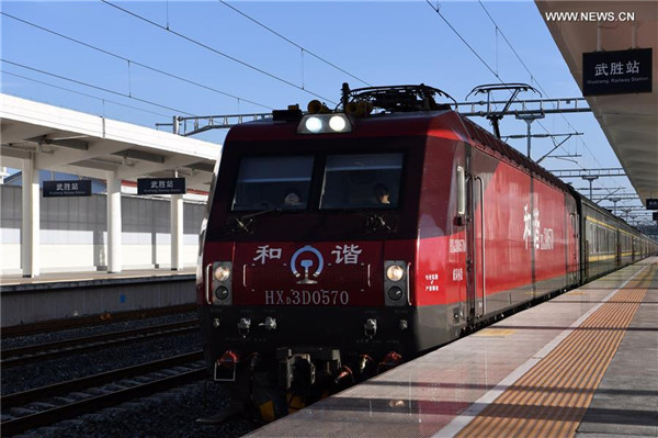 Lanzhou-Chongqing railway to open to traffic on Sept. 29