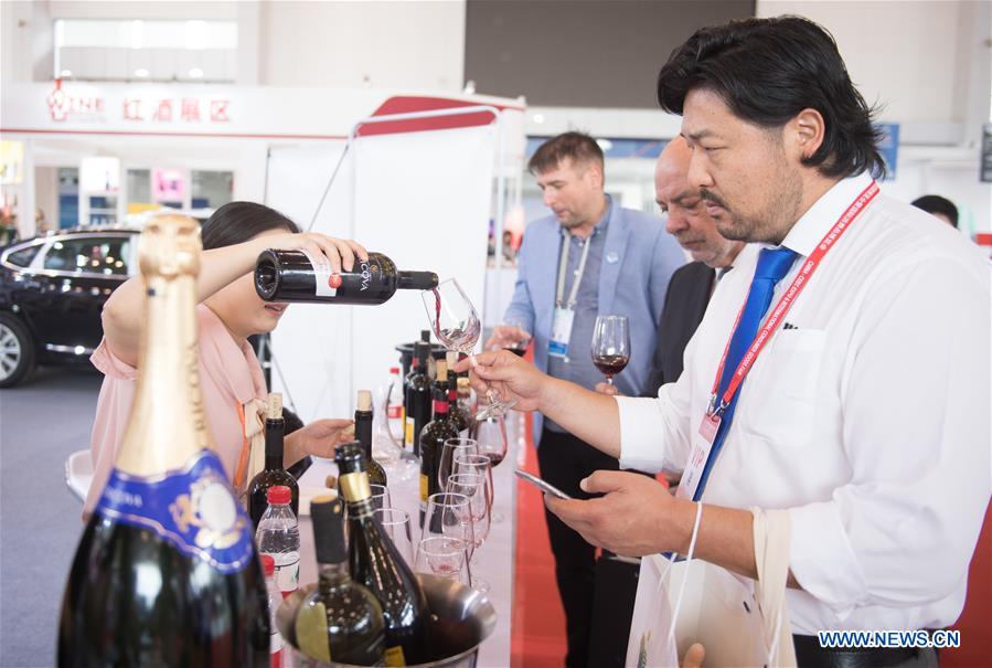1st CEEC Expo & Int'l Consumer Goods Fair held in China's Ningbo