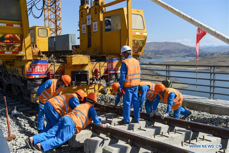 New railway completed in China's Xinjiang