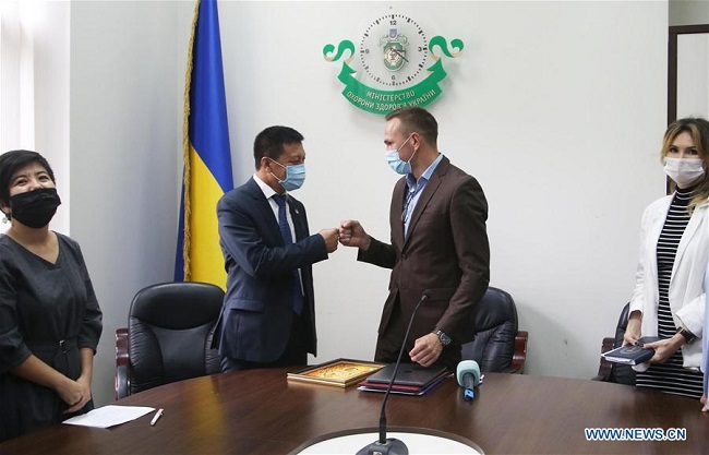 Ukraine receives COVID-19 medical supplies from Chinese community