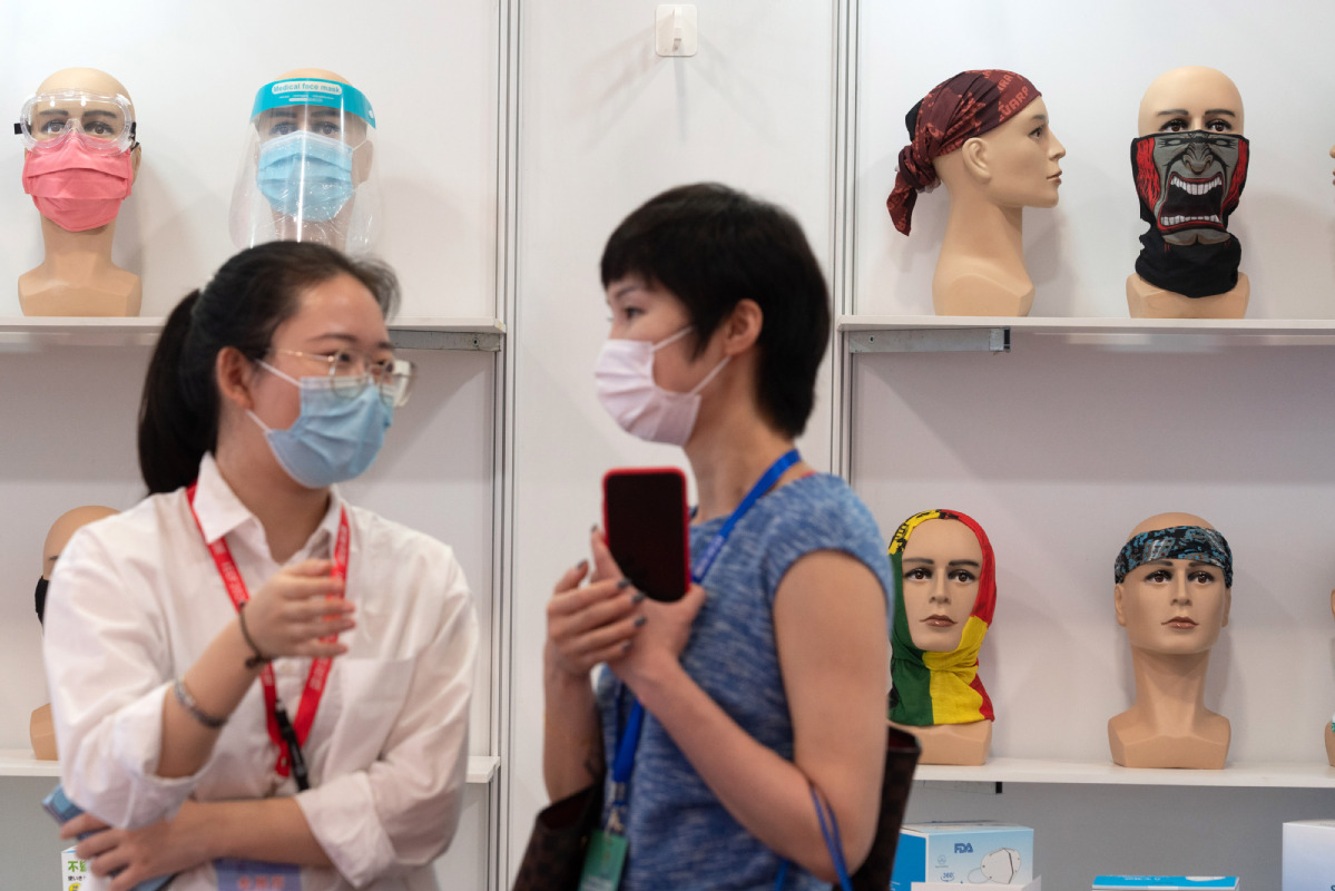 Epidemic-prevention materials trade fair kicks off in Shanghai