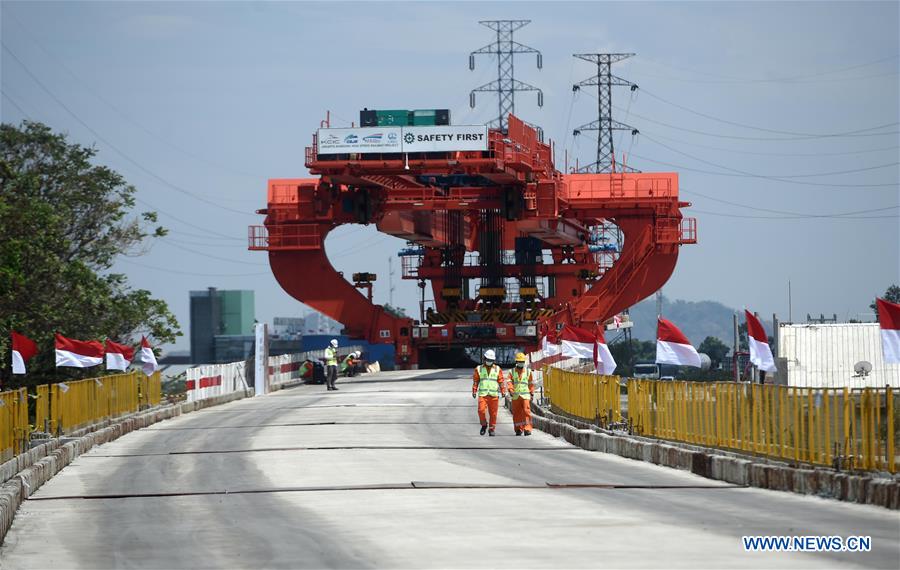 Girder erection of whole Jakarta-Bandung High Speed Railway ongoing