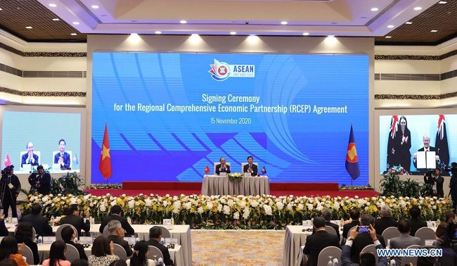 Asia-Pacific countries sign RCEP agreement, launch world's biggest free trade bloc