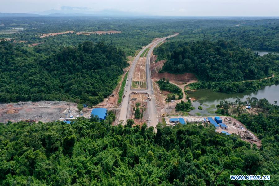 Feature: Laos eagerly anticipates opening of first expressway