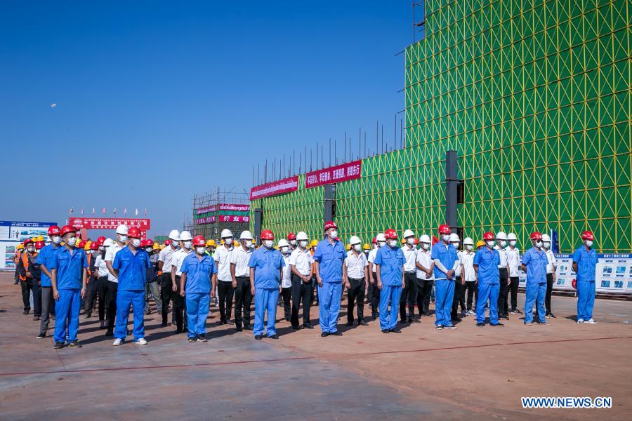 China-Laos railway seals roof of its largest Vientiane station building