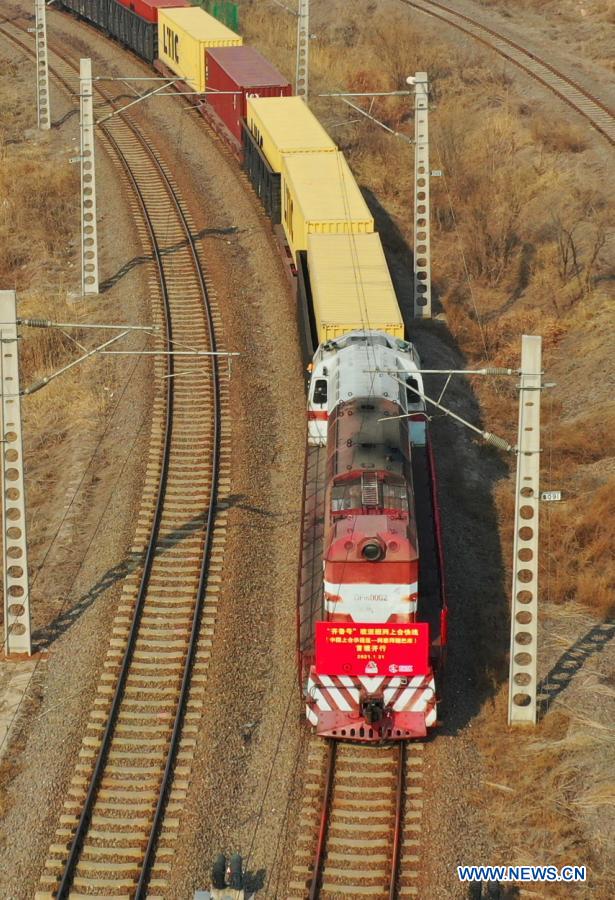 First "Qilu" freight train leaves E China's Jiaozhou for capital of Azerbaijan