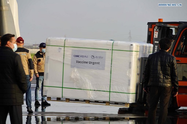 First batch of Chinese coronavirus vaccines arrives in Uzbekistan