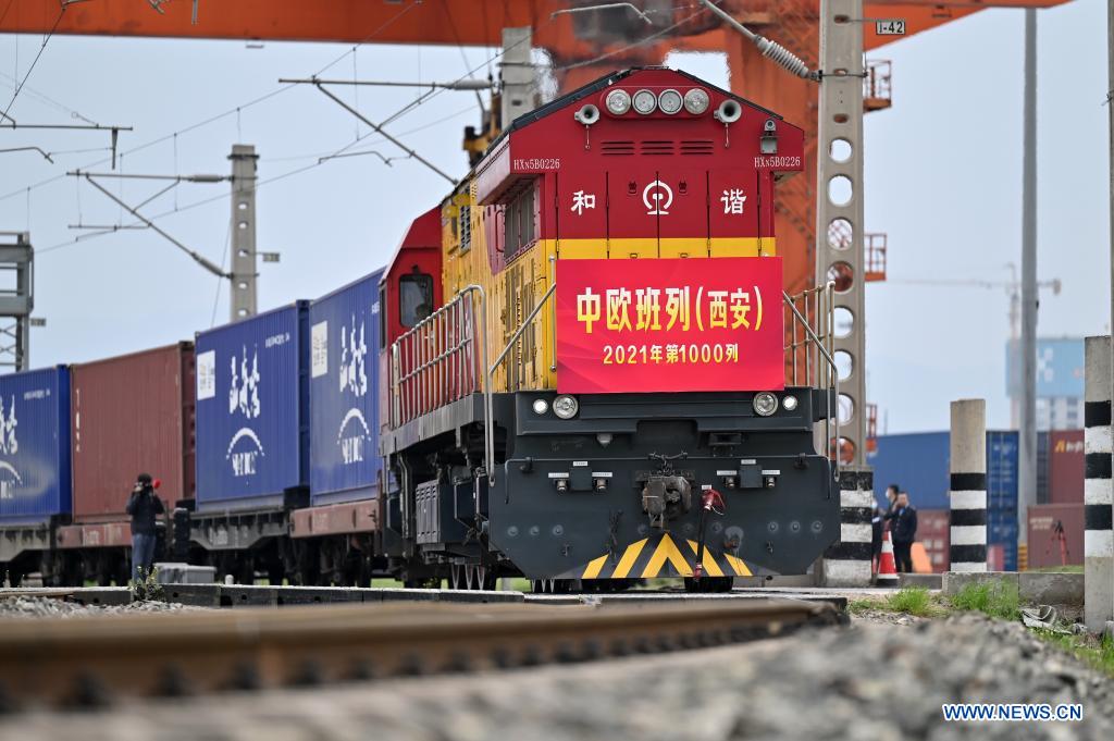 Xi'an sees 1,000 China-Europe freight train trips this year