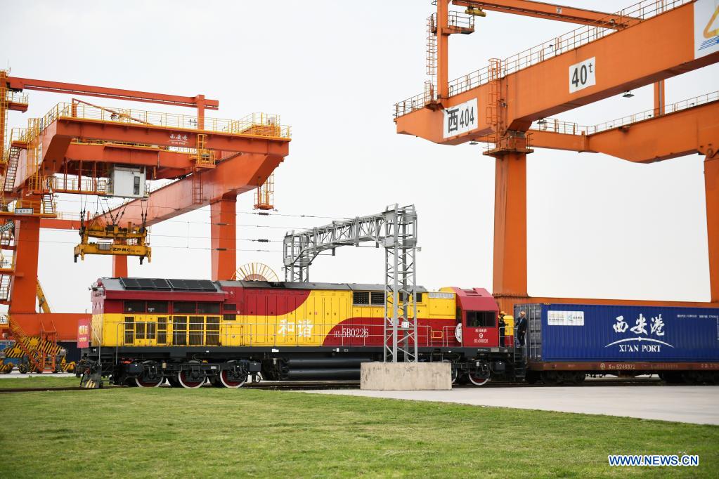 Xi'an sees 1,000 China-Europe freight train trips this year