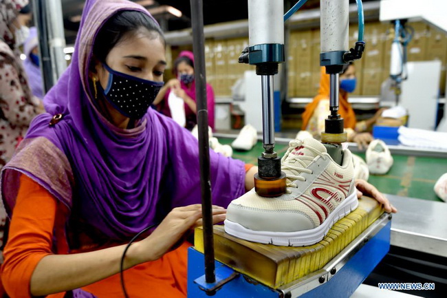 Chinese shoemaker brings jobs, better life to Bangladeshi villagers