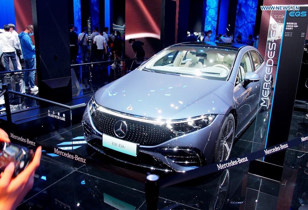 Int'l carmakers unveil new models at Shanghai auto show