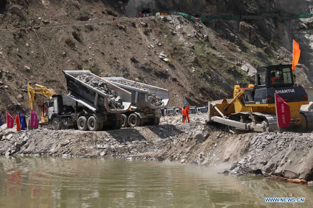 CPEC hydropower project achieves second-stage river closure