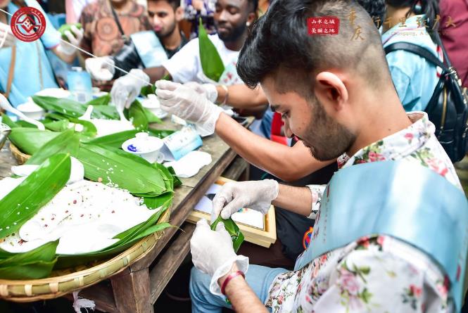 China's Chongqing invites foreigners to experience local lifestyle and culture