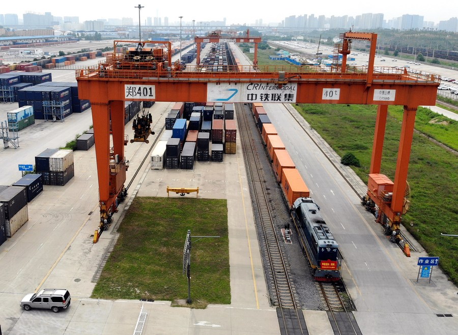 China's central region furthers opening up through China-Europe cargo train service