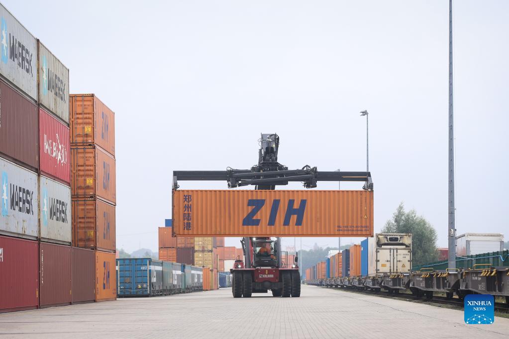 China-Europe freight train links Zhengzhou and Belgium's Liege