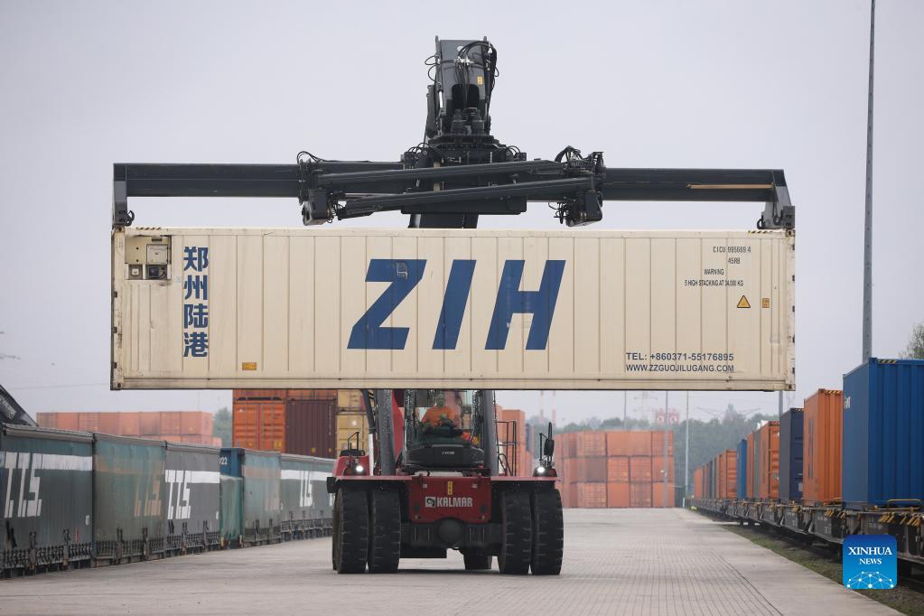 China-Europe freight train links Zhengzhou and Belgium's Liege