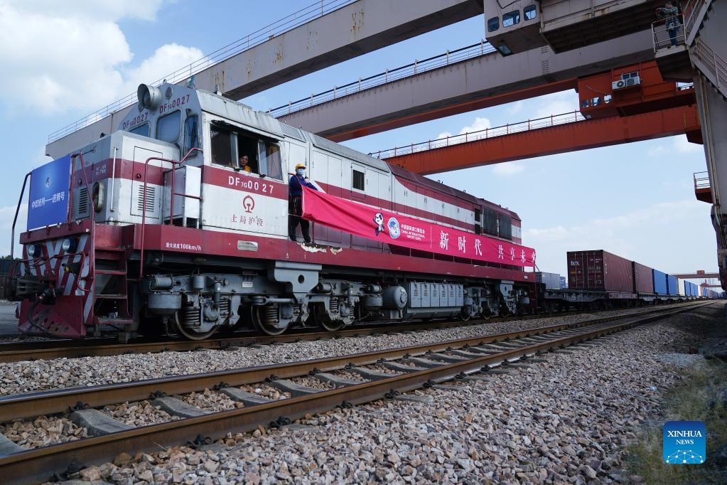 (CIIE) First China-Europe freight train with CIIE goods arrives in Shanghai