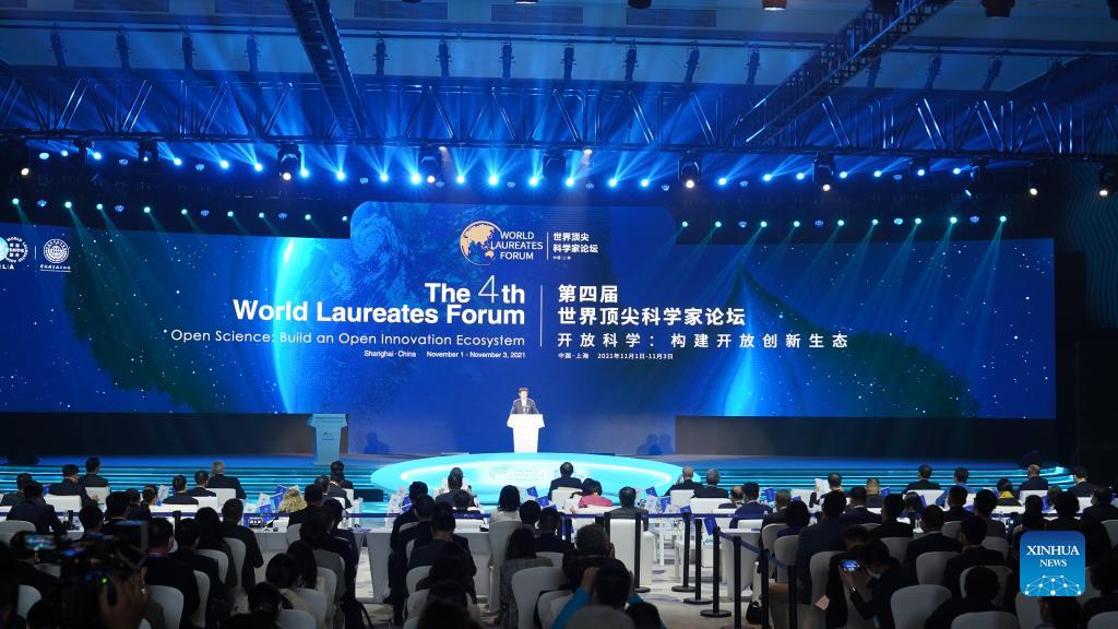 World Laureates Forum begins, gathering award-winning science leaders in Shanghai