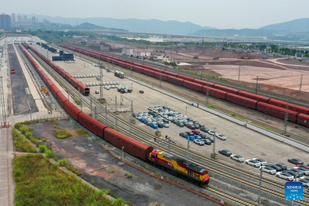 JSQ freight vehicle leaves Chongqing for first pilot run to Moscow