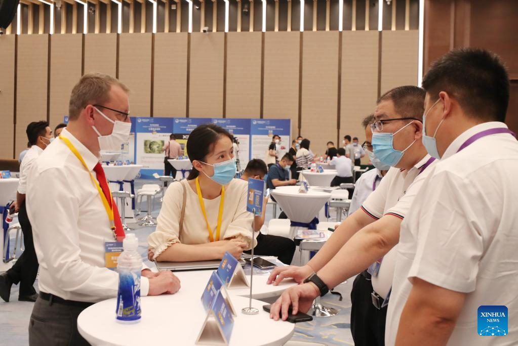 Supply-demand matchmaking meeting held ahead of 5th CIIE in Shanghai